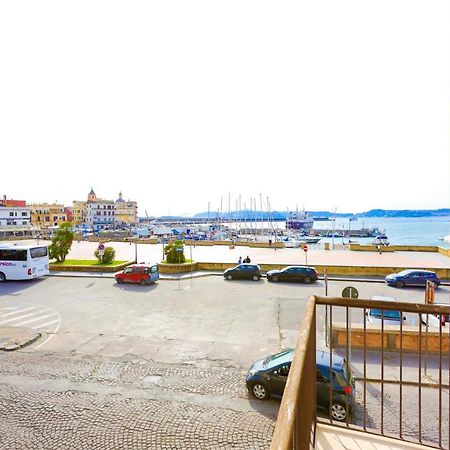 B&B Piazza A Mare Pozzuoli Exterior photo